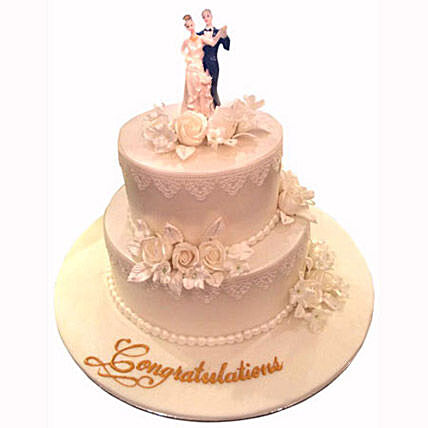 Wedding Cakes Delivery Online In Dubai Uae Ferns N Petals